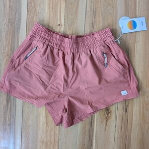 NWT Vuori Dash Shorts Cinnamon orange activewear women's size small